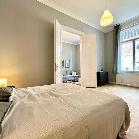 Gellert Danube Panorama Apartment Budapest Exterior photo